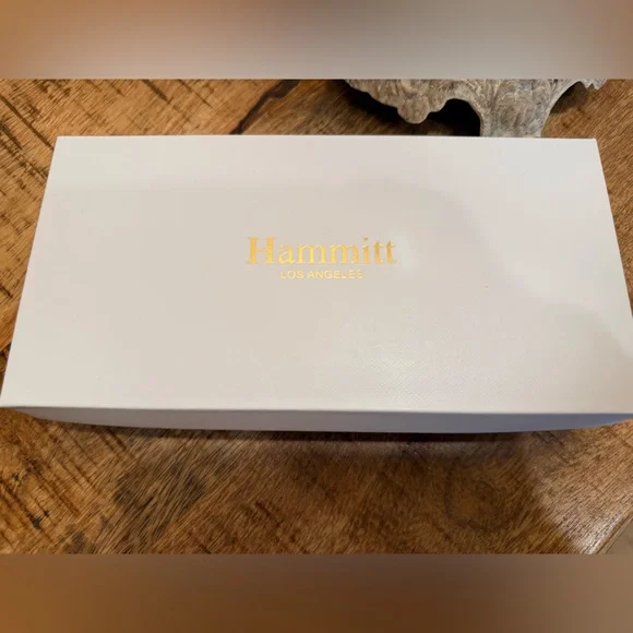 Hammitt Light Gray Wallet with Bold Red Interior. Original box. - Picture 5 of 5